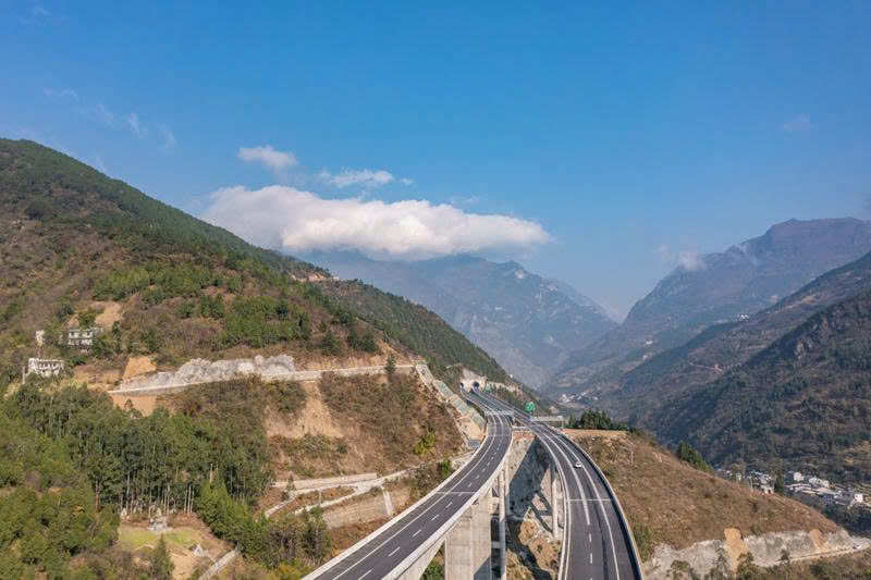  DỰ ÁN THÀNH PHẦN 2: ĐOẠN TUYẾN TỪ KM22+000 – KM90+000 THUỘC DỰ ÁN ĐẦU TƯ XÂY DỰNG ĐƯỜNG BỘ CAO TỐC QUY NHƠN – PLEIKU
